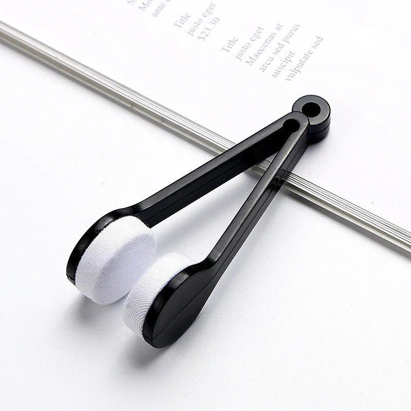 2-in-1 Microfibre Lens Cleaner
