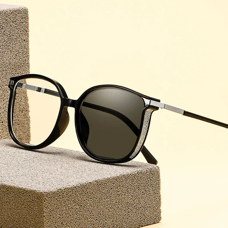 Crystal Elite Vision – Photochromic Multifocal Glasses