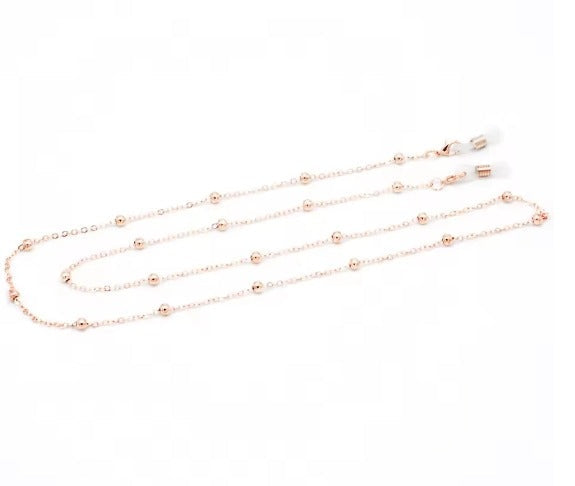 Polished Chain – Elegant Eyewear Accessory