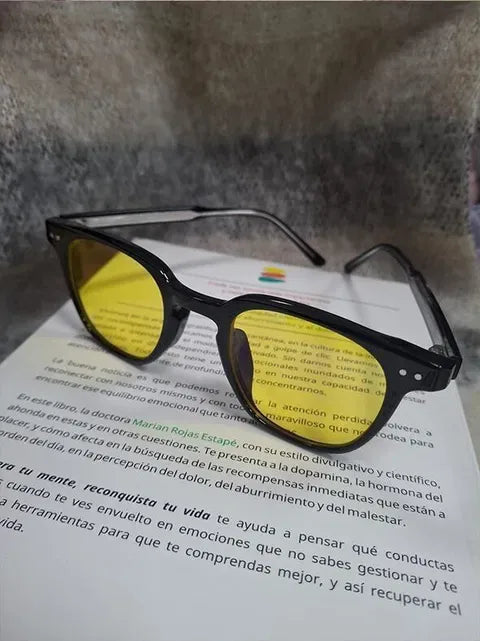 Customer review media 11